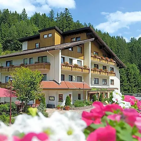 Sackmann Wanderhotel 3*